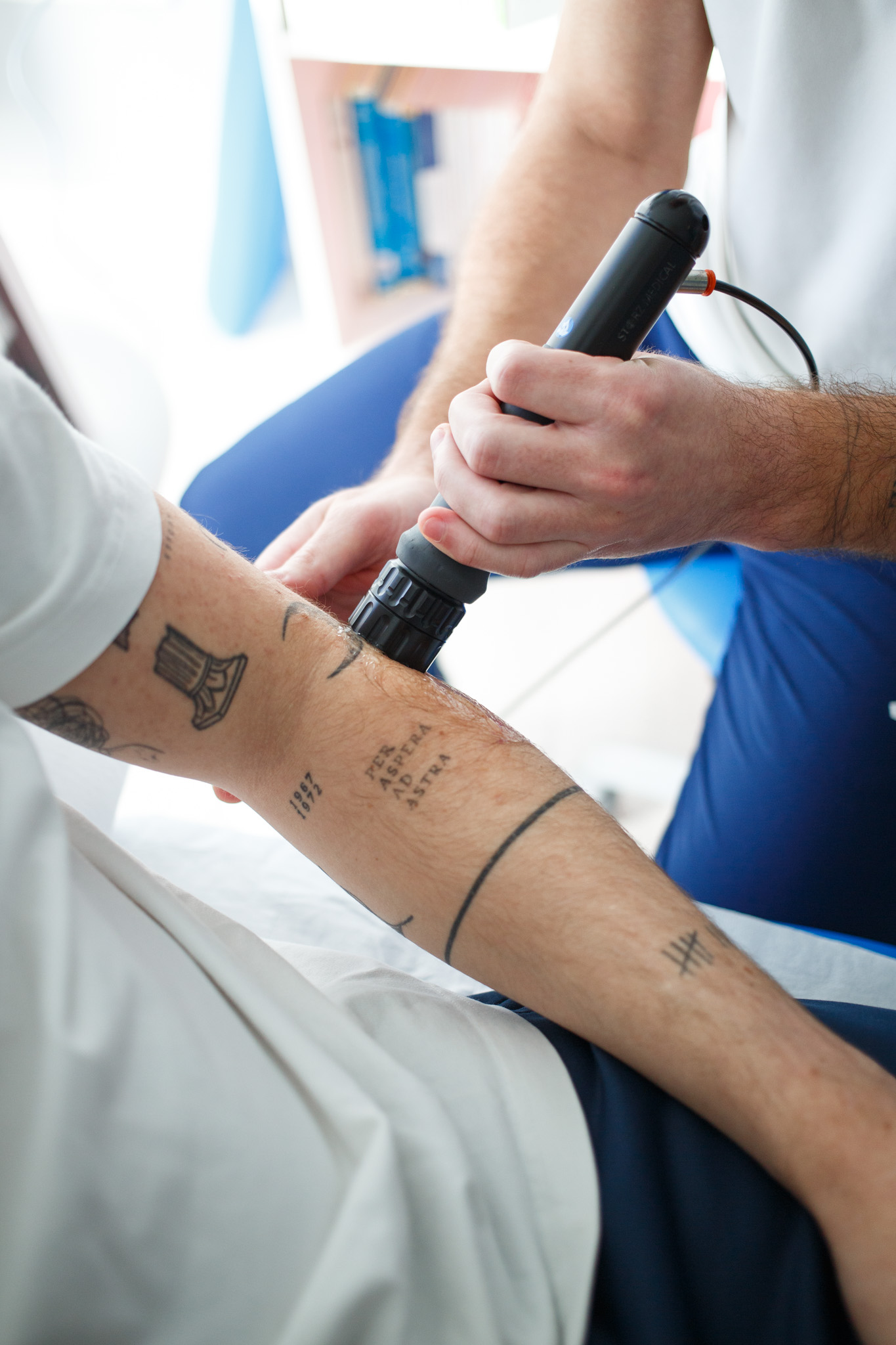 Fisioterapia Pola de Siero con maquina indiba